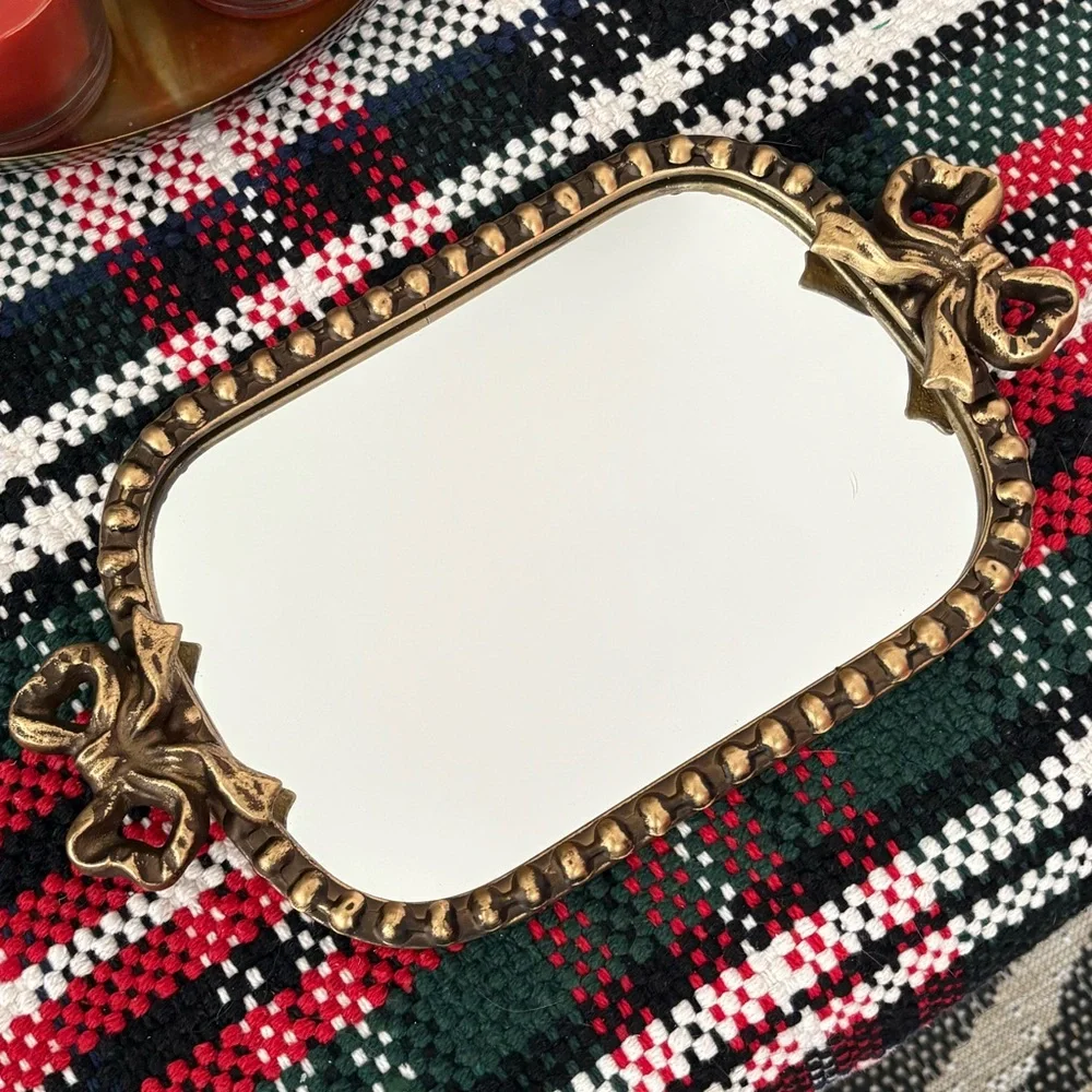 🎀🆕Mirrored And Gold Metal Bow Vanity Tray🎀